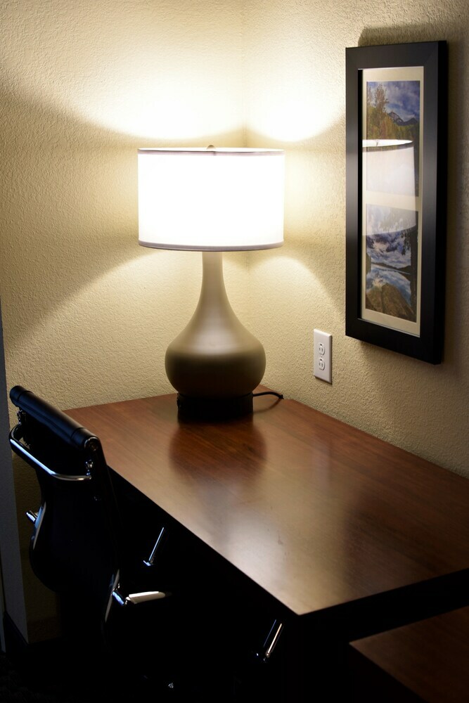 Hotel Comfort Inn And Suites