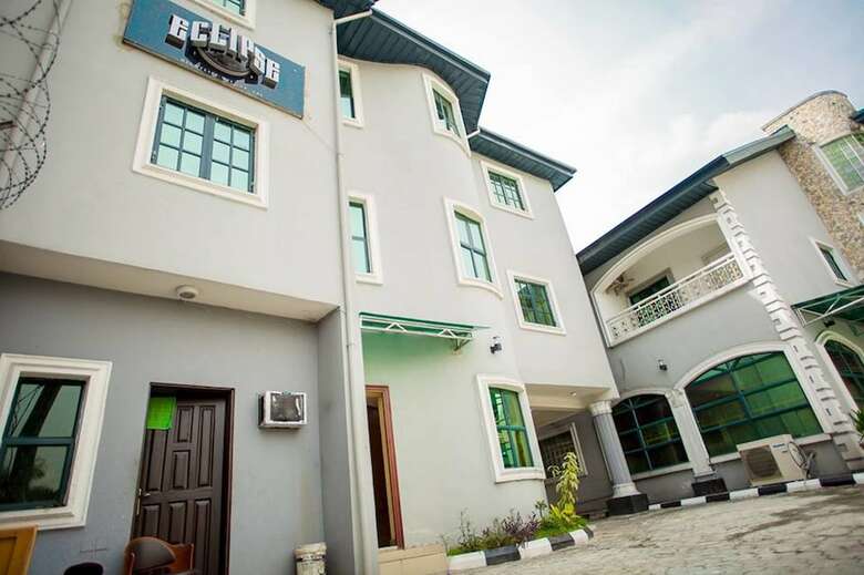 Eclipse Hotel And Lounge