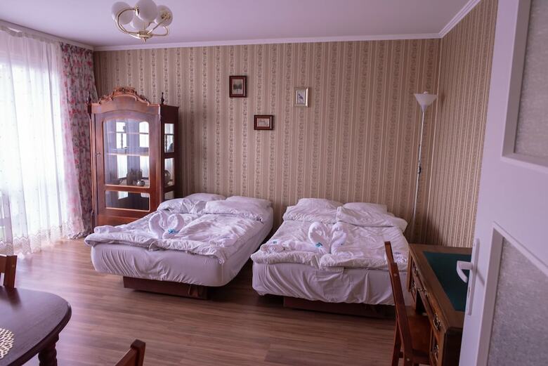 Hotel Retro Rooms In Cracow City Centre