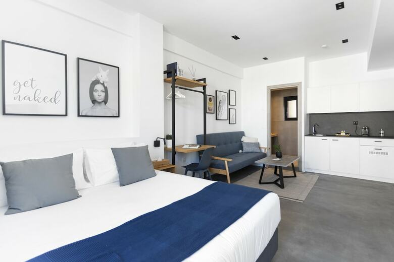 Hotel Pame House