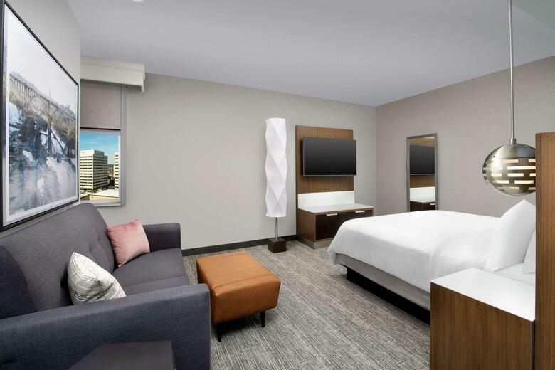 Hotel Embassy Suites By Hilton Knoxville Downtown