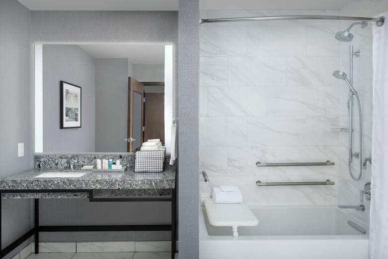Hotel Embassy Suites By Hilton Knoxville Downtown