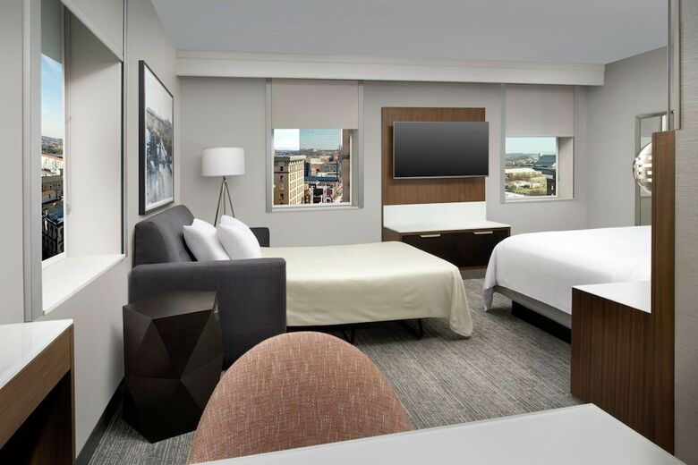Hotel Embassy Suites By Hilton Knoxville Downtown