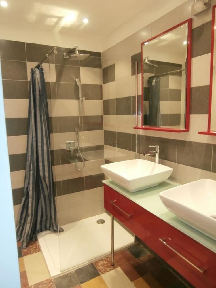 Hotel Le Moderne