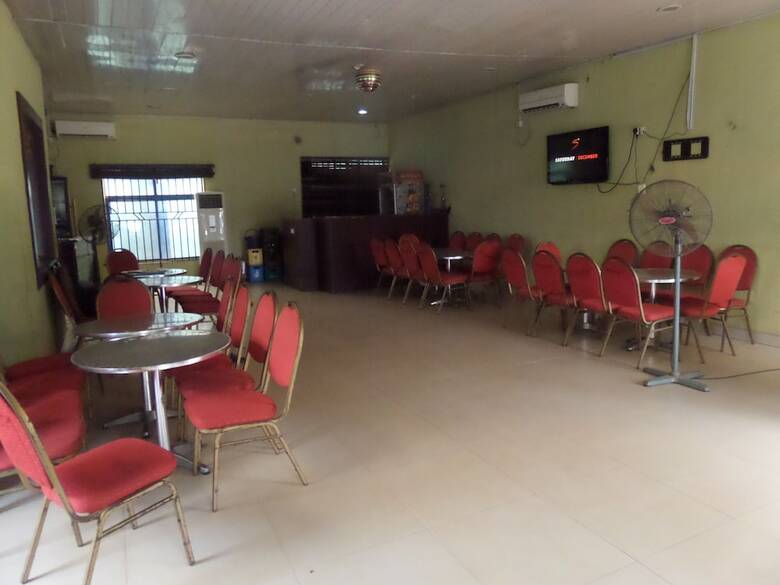 Keblat Hotel  Suites