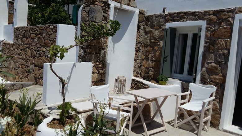 Antoninis Village Complex