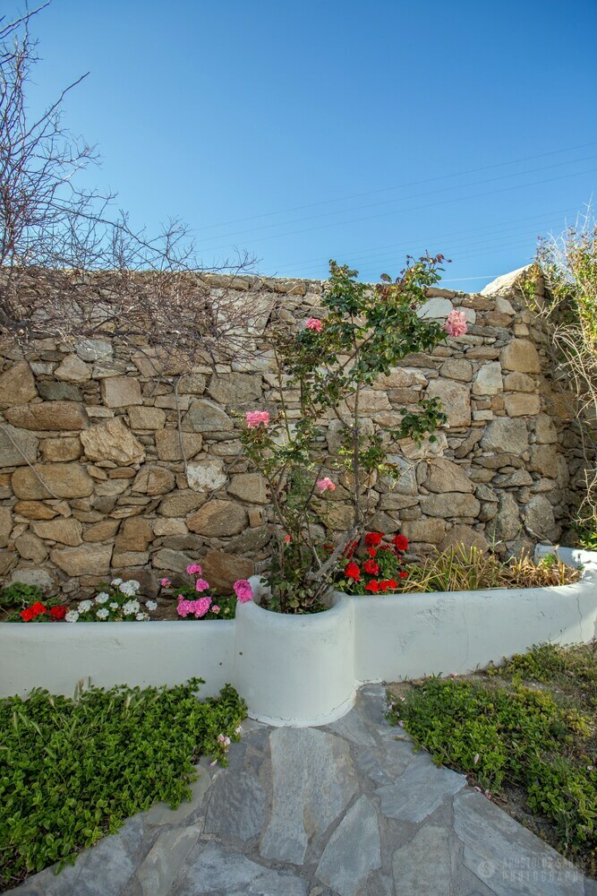 Antoninis Village Complex