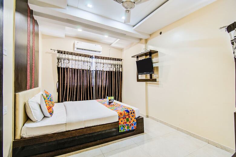 Fabhotel Krishna Regency