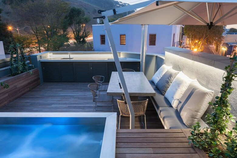 Villa 9a Loader Street