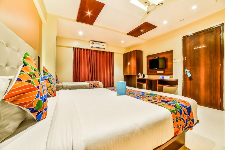 Hotel Fabexpress Malad Residency
