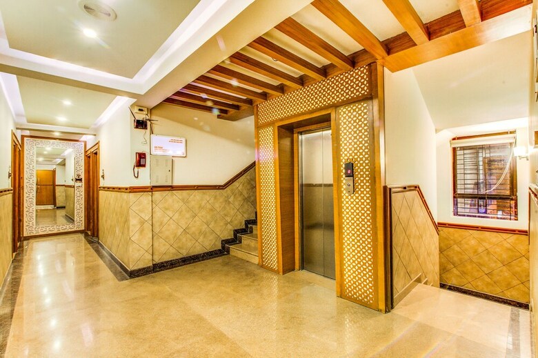 Fabhotel Empark