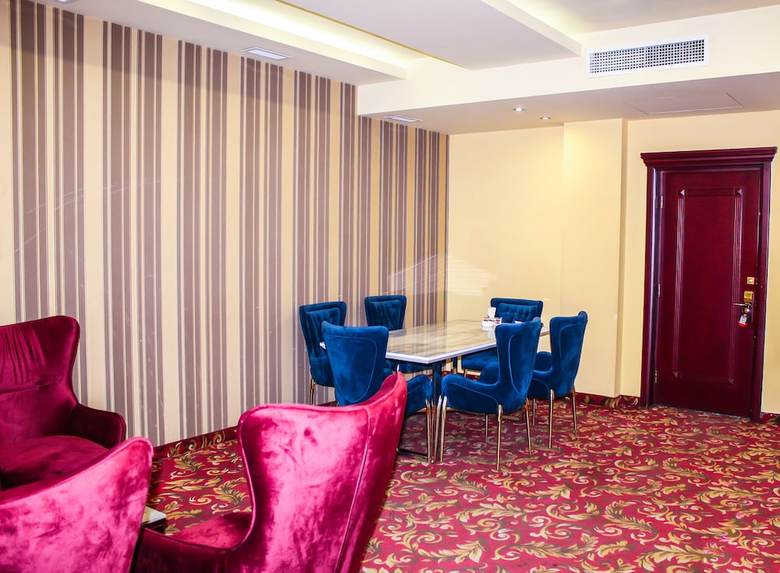 Venice Hotel