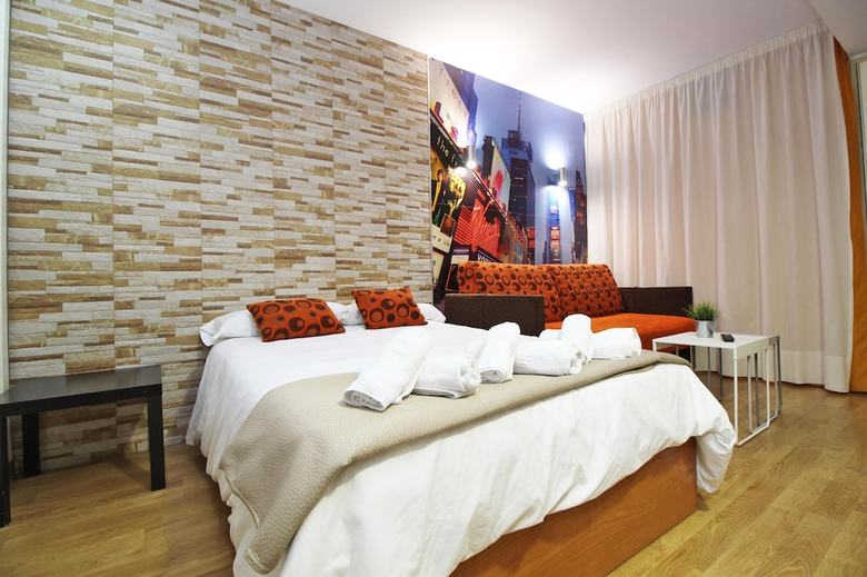 Apartamentos Del Parque Flats San Pablo