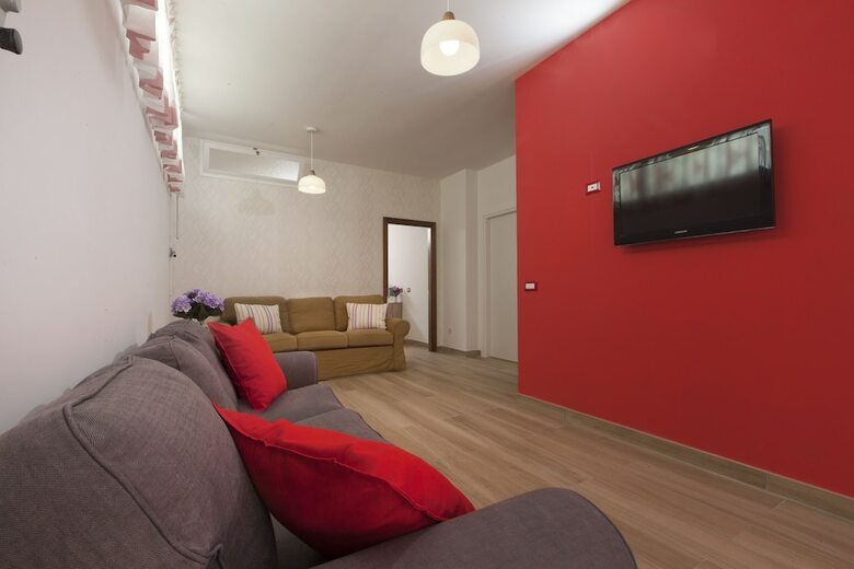 G&g Sorrento Apartments