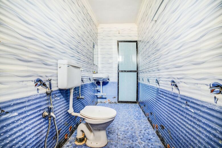 Hotel Fabexpress Purushottam Residency
