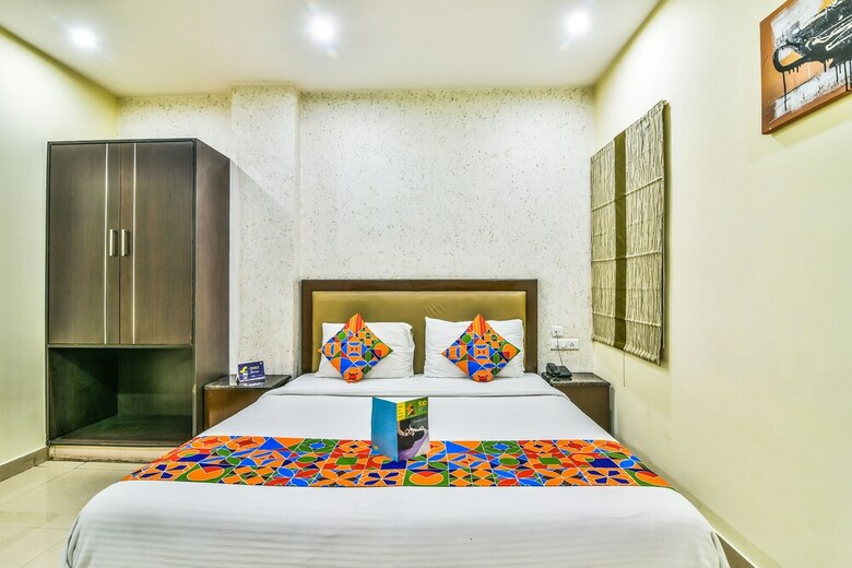 Fabhotel Kingston