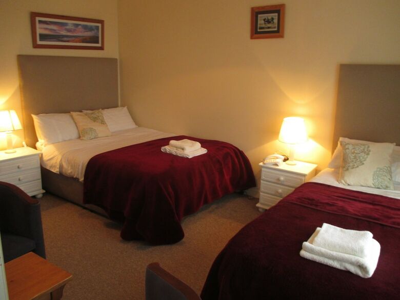 Hotel Harbour House