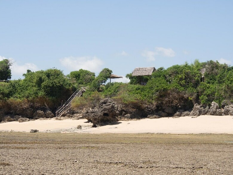Posada Pangani Cliffs Lodge