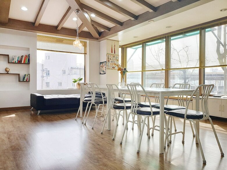 Hostal Cheese Guesthouse - Hostel