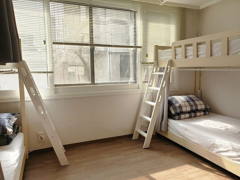 Hostal Cheese Guesthouse - Hostel