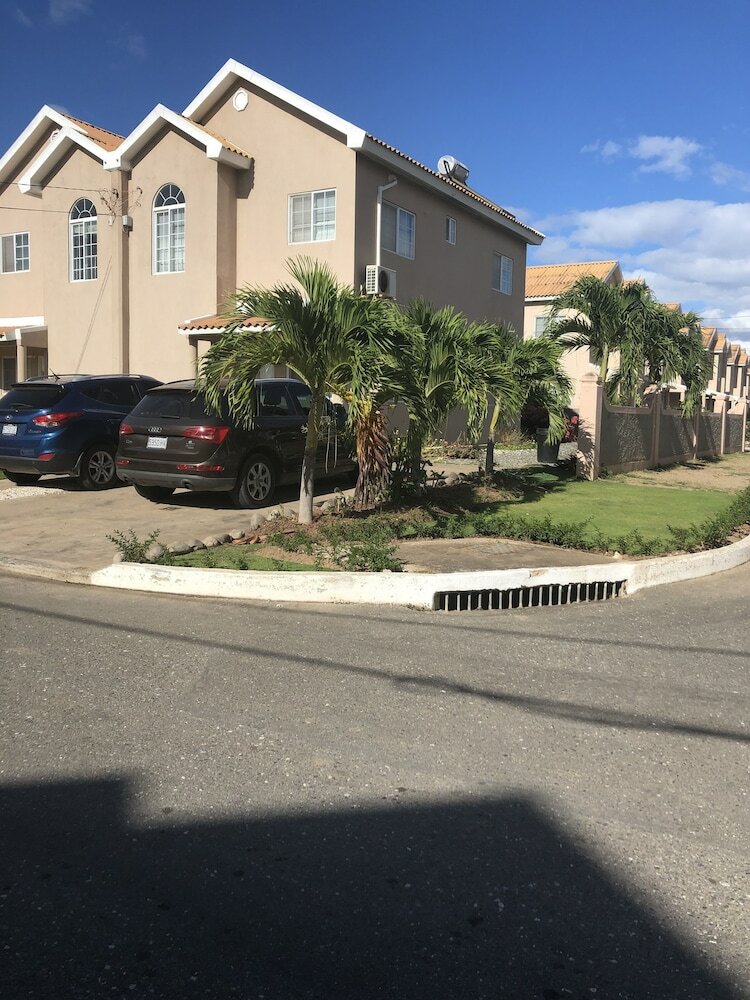 Caribbean Estates Townhouse