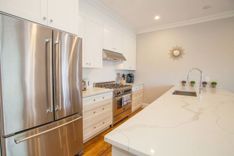 Aparthotel Luxury Condo 4 Bed 2 Bath Downtown Boston Sleeps 8