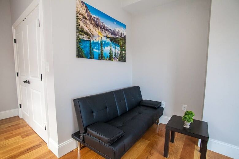 Aparthotel Luxury Condo 4 Bed 2 Bath Downtown Boston Sleeps 8