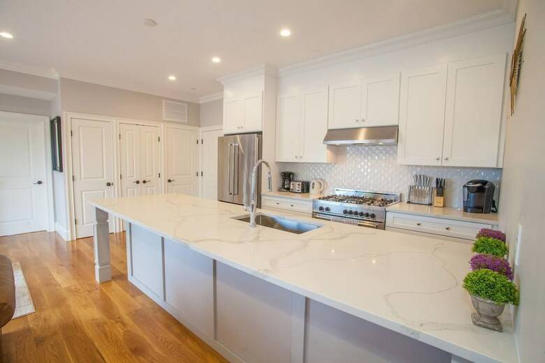 Aparthotel Luxury Condo 4 Bed 2 Bath Downtown Boston Sleeps 8
