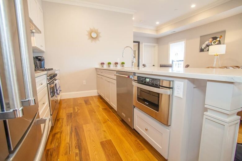 Aparthotel Luxury Condo 4 Bed 2 Bath Downtown Boston Sleeps 8