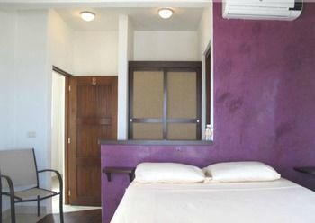 El Hotelito