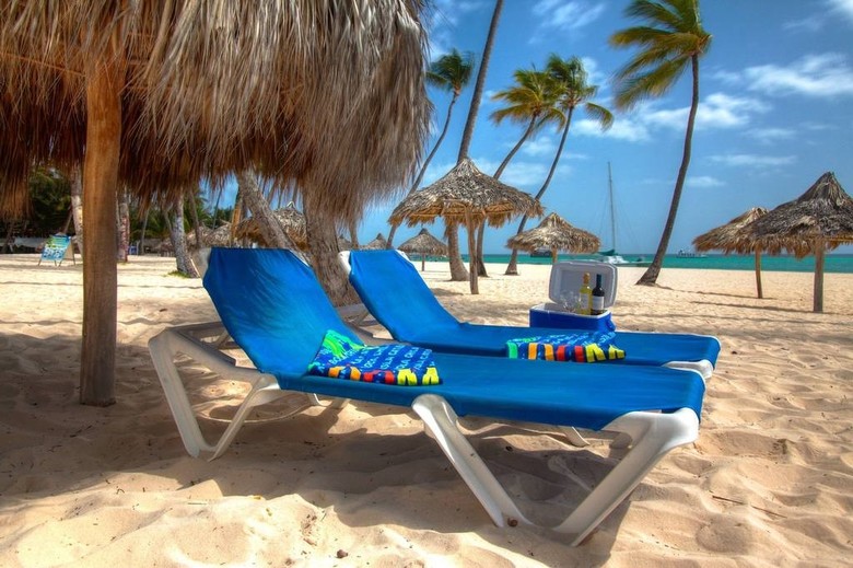 Aparthotel Los Corales Villas Ocean Front