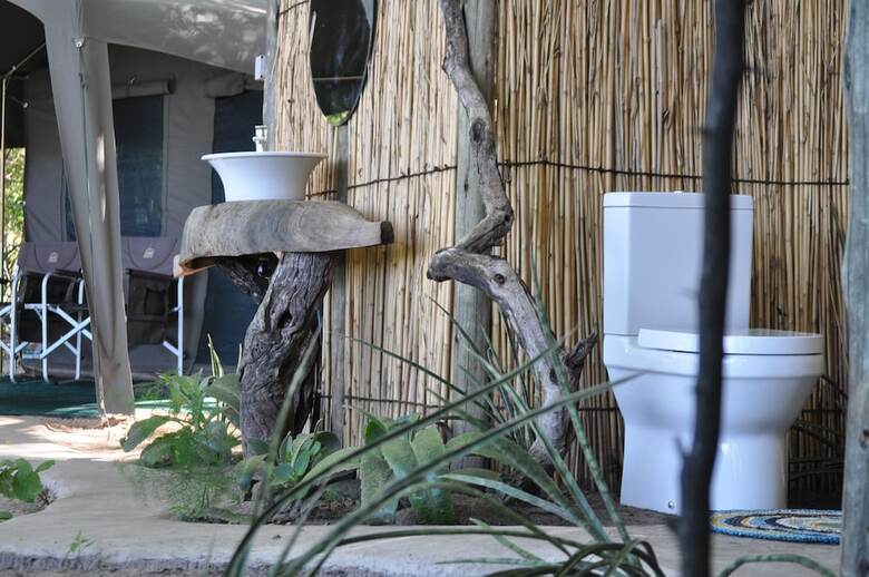 Askiesbos Okavango Delta