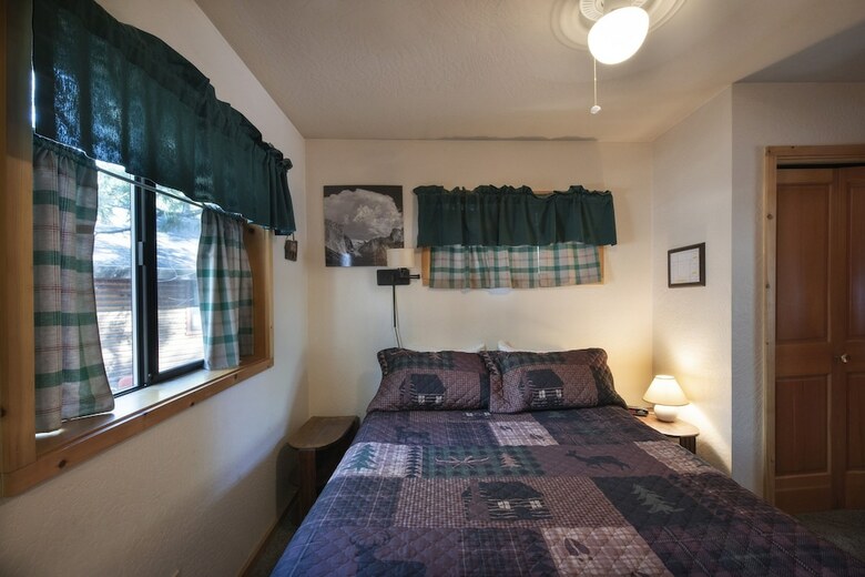 Wawona Cabin