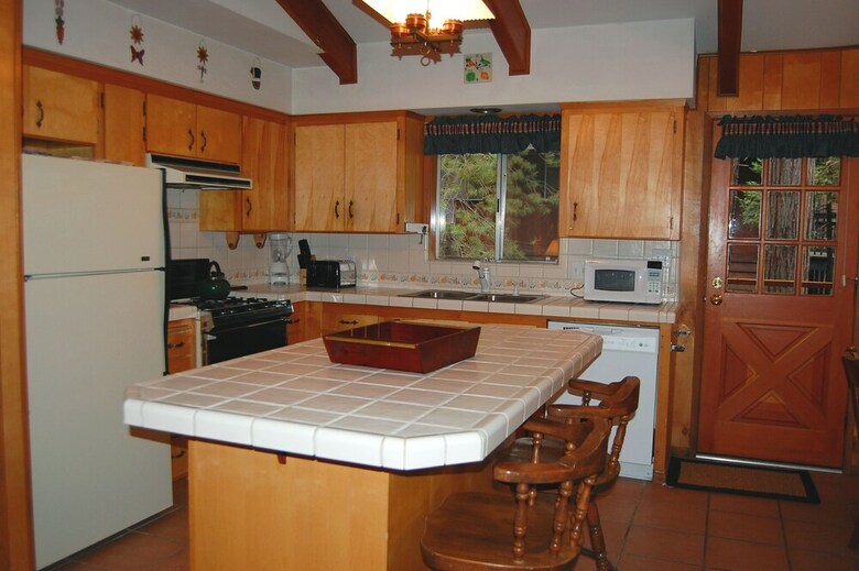 Cabana Ackley's Place