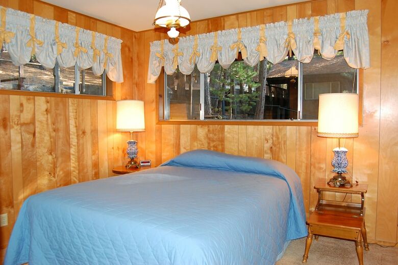 Cabana Ackley's Place