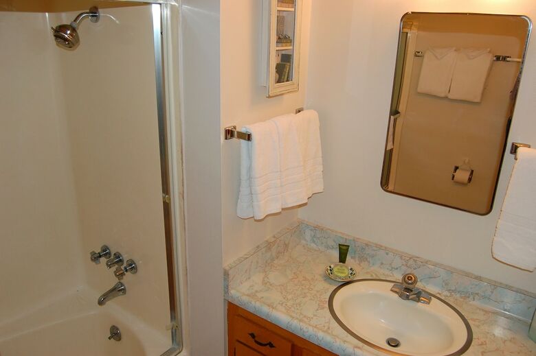 Cabana Ackley's Place