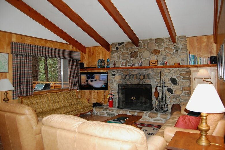 Cabana Ackley's Place