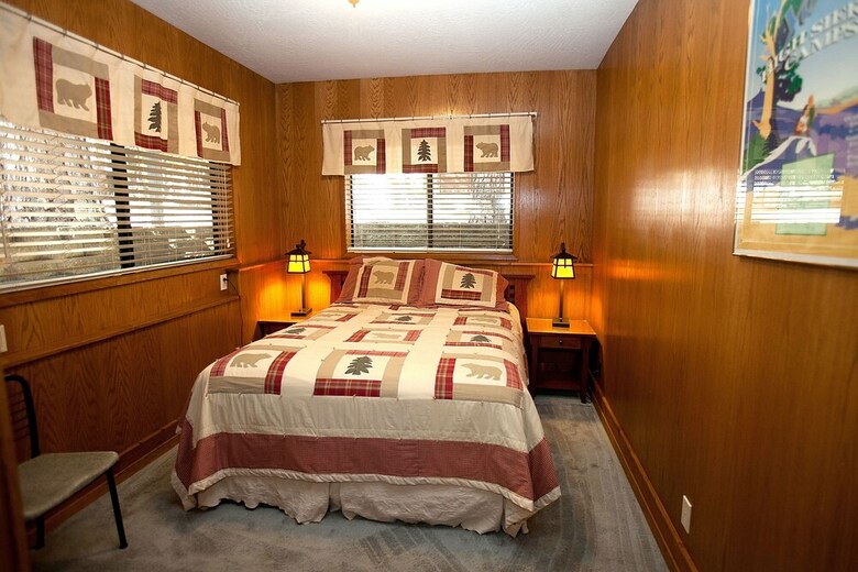 Cabana The Tree House II