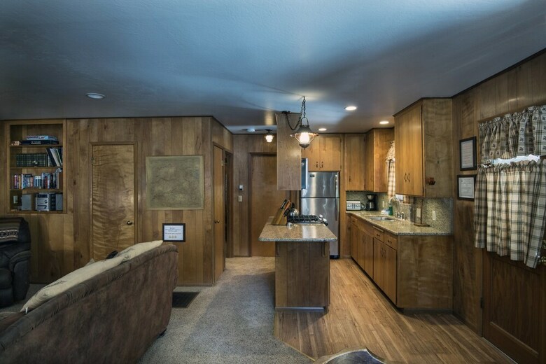 Arnett's Cabin