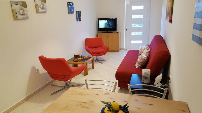 Apartamentos Patras Palm Tree