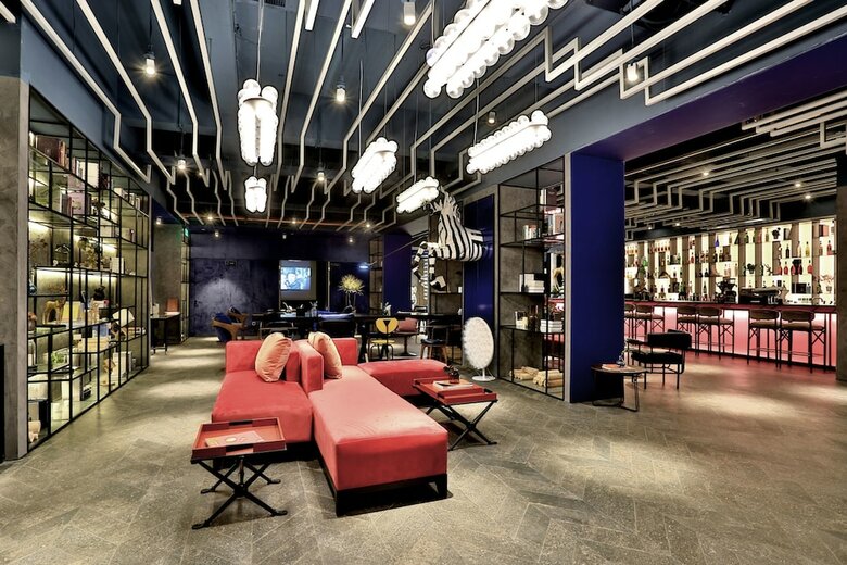Hangzhou Vline Hotel