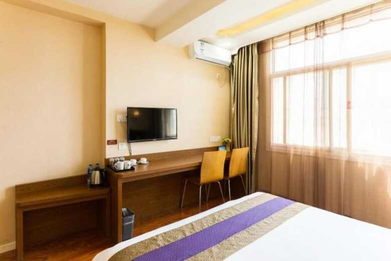 East Queen Hotel Zhong Shan Road