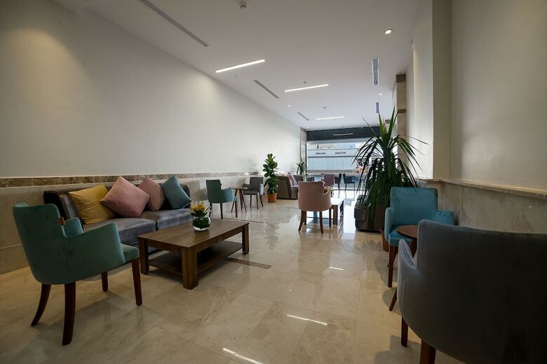 Golden Garden Almadina Hotel