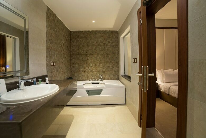 Golden Garden Almadina Hotel