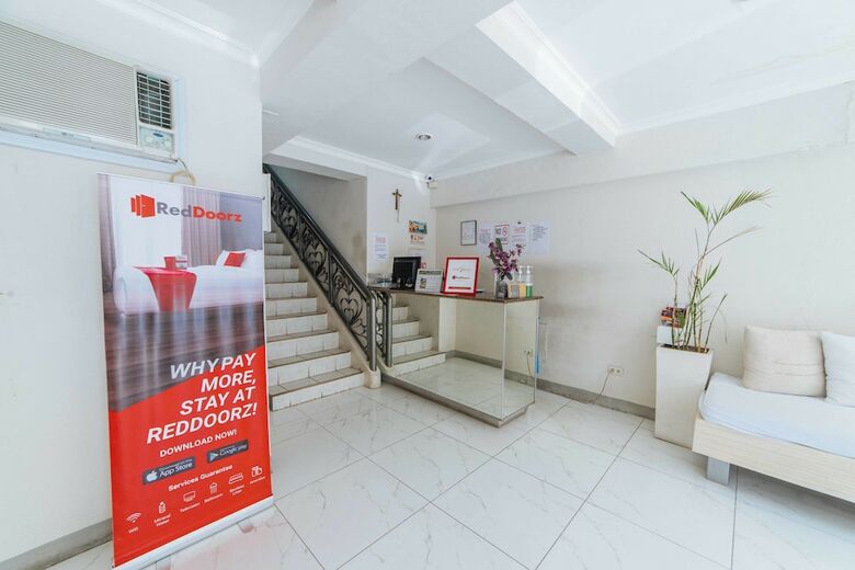Hotel Reddoorz @ Samat Mandaluyong