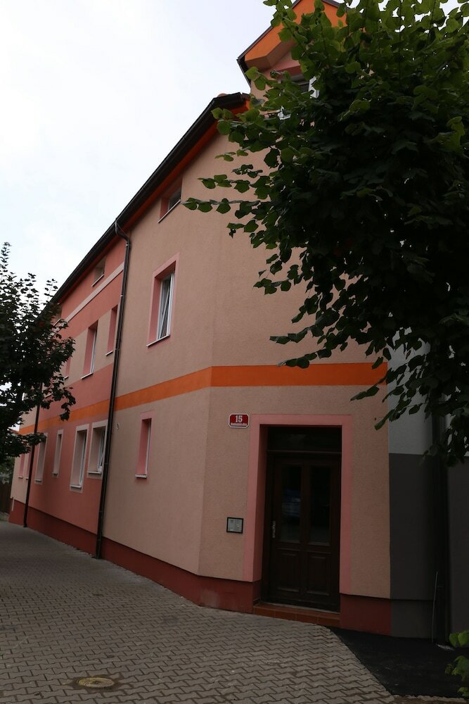 Apartm�ny U Gigantu