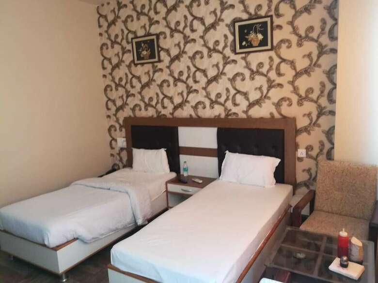 Hotel Bandhan