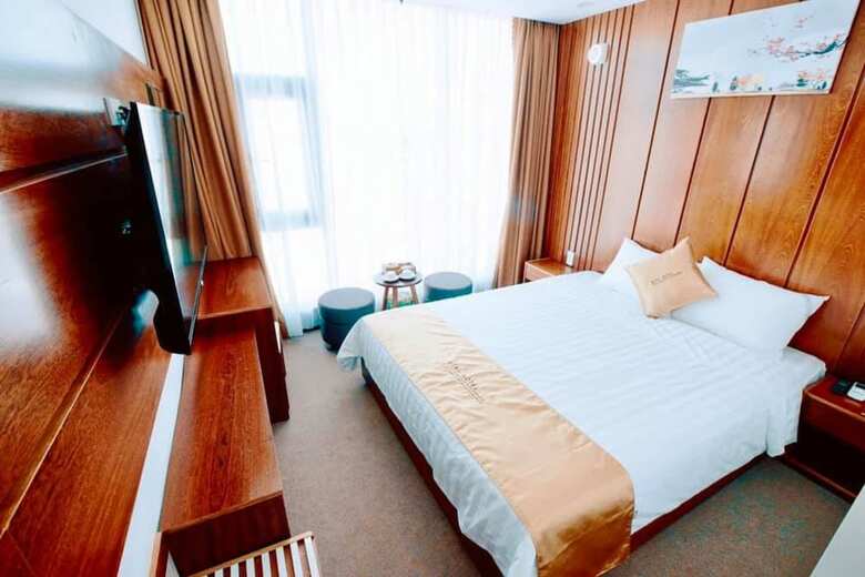 Mira Hotel
