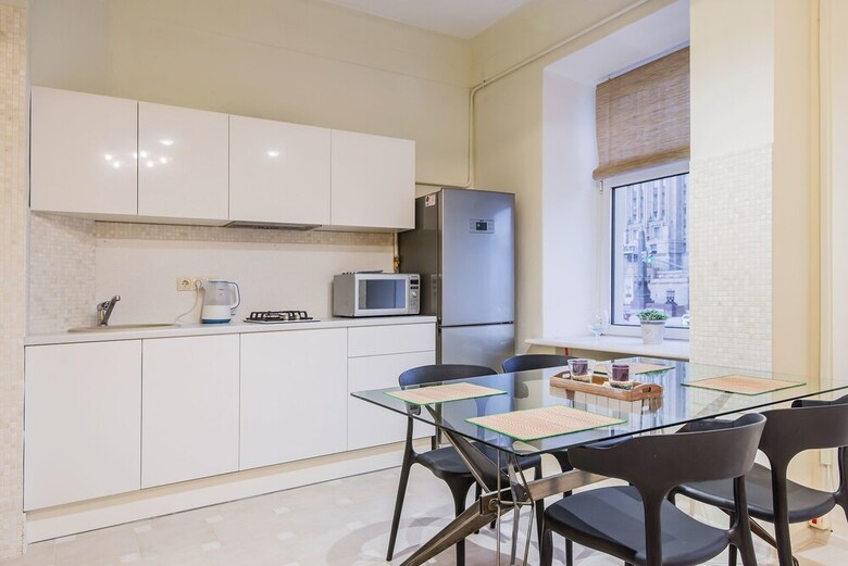Gm Apartment Smolenskaya-sennaya 27