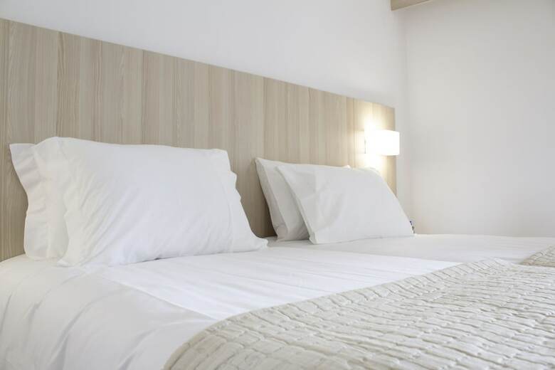 Hmb Hotels